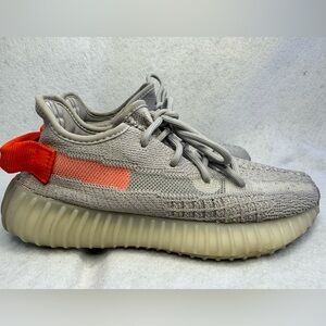 Adidas YEEZY boost 350 V2 gray kids size 4 or women’s size 6